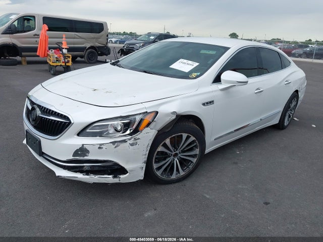 45403059 :رقم المزاد ، 1G4ZP5SS8HU161680 vin ، 2017 Buick Lacrosse Essence مزاد بيع