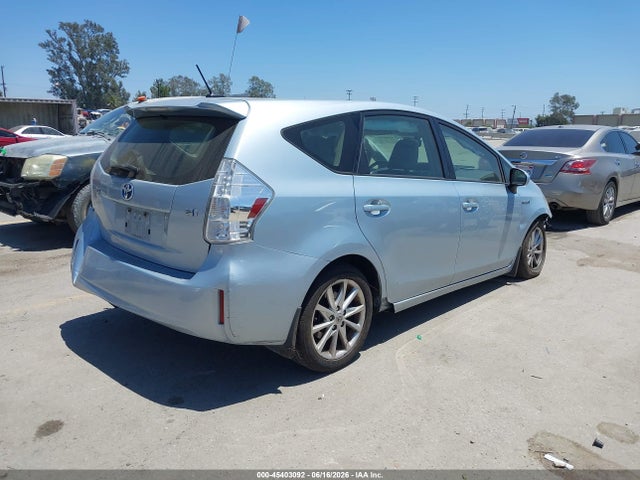JTDZN3EUXE3358623 Toyota Prius V Five