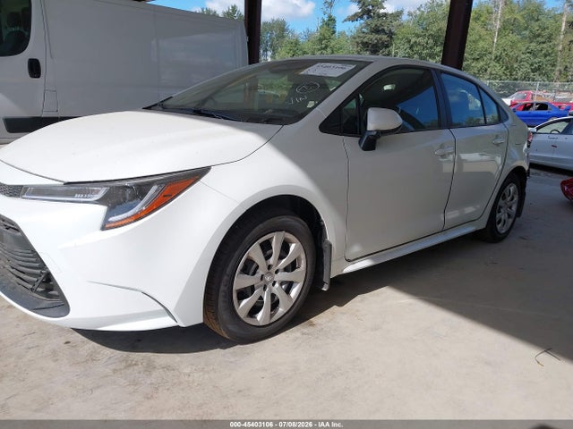 Toyota COROLLA LE 2026 JTDB4MEE5T3041056 Image 2