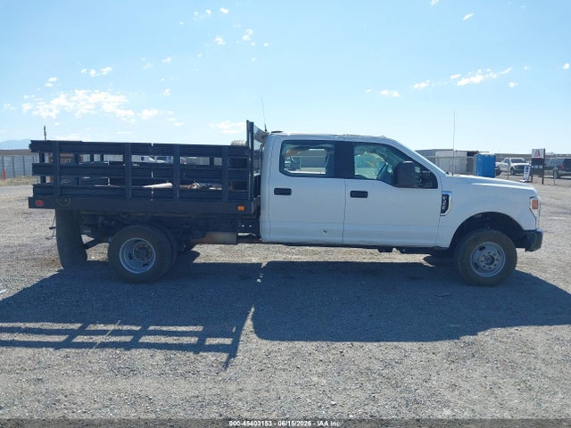 Ford F-350 Chassis 2022 1FD8W3H62NED17361 Image 14