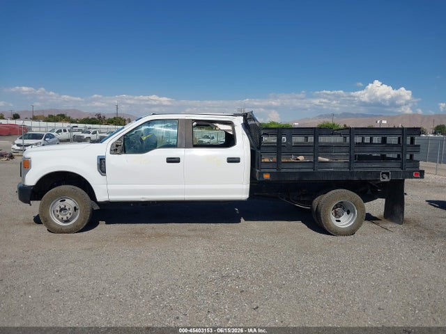 Ford F-350 Chassis 2022 1FD8W3H62NED17361 Image 15
