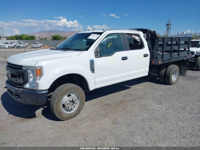 Ford F-350 Chassis 2022 1FD8W3H62NED17361 Image 2