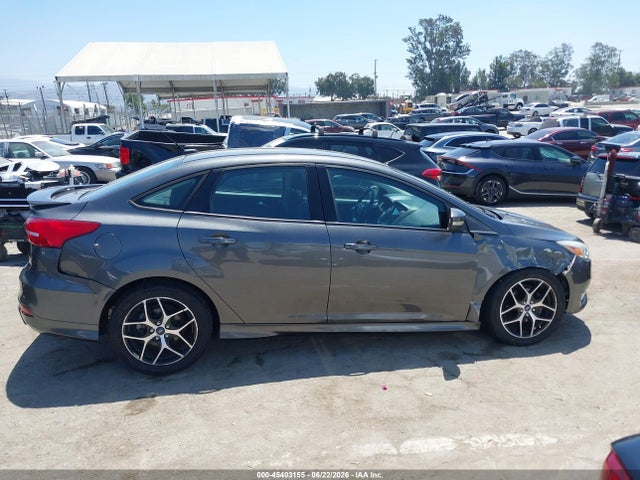 1FADP3F26FL241324 Ford FOCUS SE