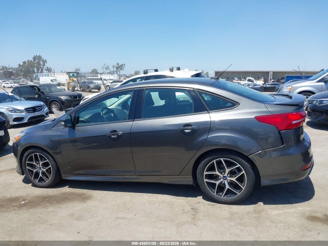 1FADP3F26FL241324 Ford FOCUS SE