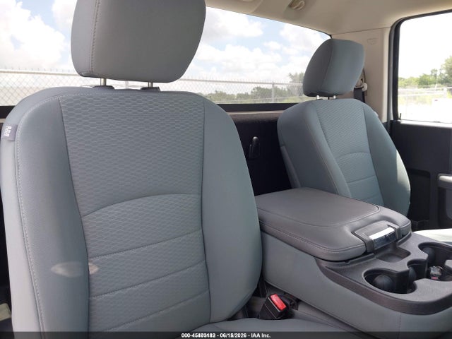 Продажа на аукционе авто 2017 Ram 1500 Tradesman  4x2 8' Box, vin: 3C6JR6DG8HG708192, номер лота: 45403182