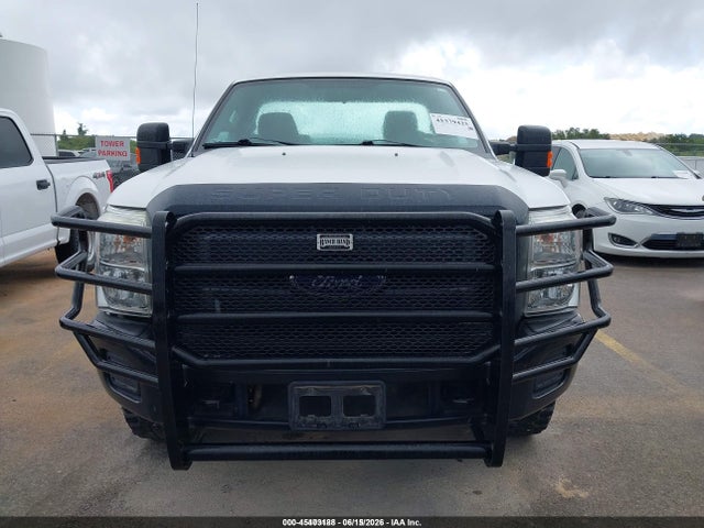1FTBF2B63GEA32555 Ford F-250 Xl