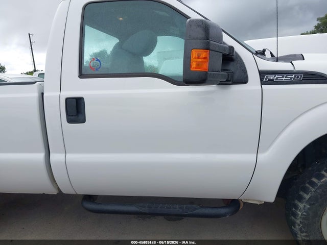 1FTBF2B63GEA32555 Ford F-250 Xl