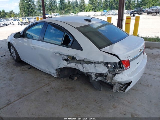 1G1PA5SG9F7178162 Chevrolet Cruze Ls Auto