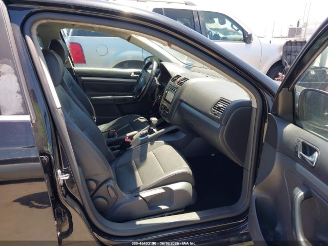 2008 Volkswagen Jetta Se/sel მანქანა იყიდება აუქციონზე, vin: 3VWRZ71K48M196827, აუქციონის ნომერი: 45403190