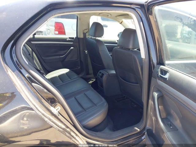 2008 Volkswagen Jetta Se/sel მანქანა იყიდება აუქციონზე, vin: 3VWRZ71K48M196827, აუქციონის ნომერი: 45403190