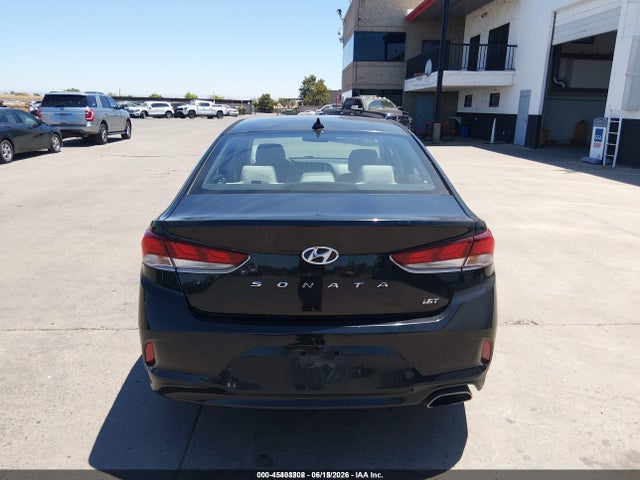 Hyundai SONATA ECO 2018 5NPE24AA4JH685395 Image 16