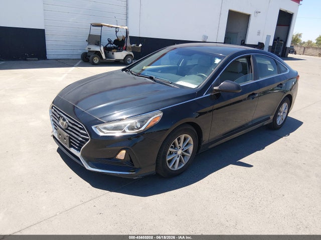 Hyundai SONATA ECO 2018 5NPE24AA4JH685395 Image 2
