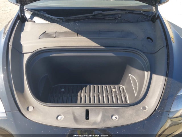 45403205 :رقم المزاد ، 7SAYGDEEXPF855734 vin ، 2023 Tesla Model Y Awd/long Range Dual Motor All-wheel Drive مزاد بيع
