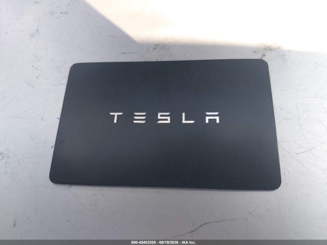 45403205 :رقم المزاد ، 7SAYGDEEXPF855734 vin ، 2023 Tesla Model Y Awd/long Range Dual Motor All-wheel Drive مزاد بيع