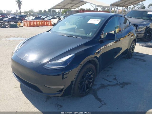 45403205 :رقم المزاد ، 7SAYGDEEXPF855734 vin ، 2023 Tesla Model Y Awd/long Range Dual Motor All-wheel Drive مزاد بيع