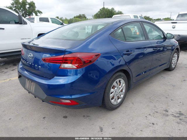 Hyundai ELANTRA SE 2020 5NPD74LF7LH610909 Image 4