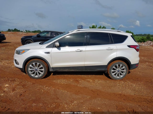 Ford Escape Titanium 2017 1FMCU9JD1HUE35732 Image 13