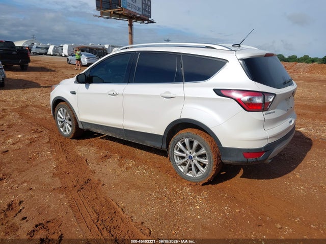 Ford Escape Titanium 2017 1FMCU9JD1HUE35732 Image 3