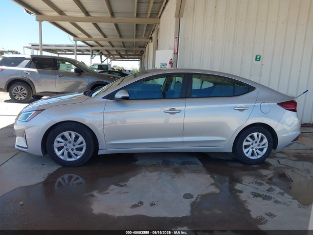 Hyundai ELANTRA SE 2019 5NPD74LF4KH495443 Image 15