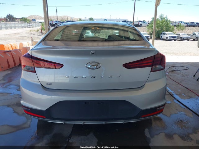 Hyundai ELANTRA SE 2019 5NPD74LF4KH495443 Image 17