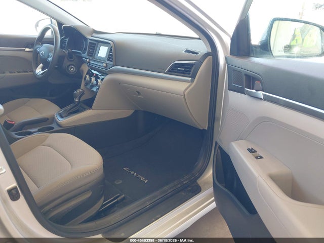 Hyundai ELANTRA SE 2019 5NPD74LF4KH495443 Image 5