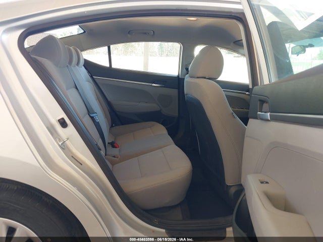 Hyundai ELANTRA SE 2019 5NPD74LF4KH495443 Image 8