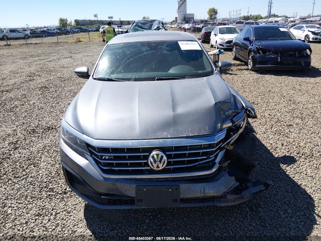 2021 Volkswagen Passat 2.0t R-line მანქანა იყიდება აუქციონზე, vin: 1VWMA7A37MC015306, აუქციონის ნომერი: 45403367