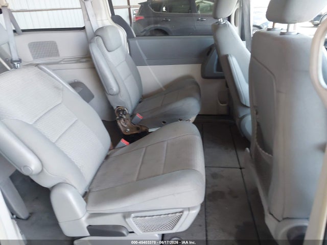 45403370 :رقم المزاد ، 2A8HR44E39R514801 vin ، 2009 Chrysler Town & Country Lx مزاد بيع