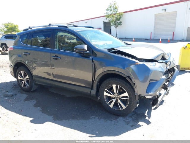 Toyota Rav4 Xle 2017 JTMWFREV6HD101890 Image 1