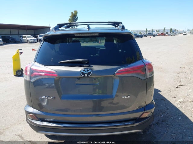 Toyota Rav4 Xle 2017 JTMWFREV6HD101890 Image 16