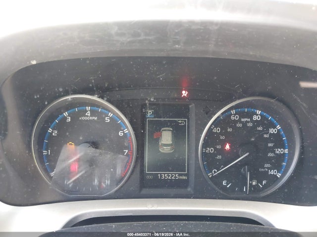 Toyota Rav4 Xle 2017 JTMWFREV6HD101890 Image 7
