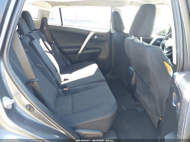 Toyota Rav4 Xle 2017 JTMWFREV6HD101890 Image 8