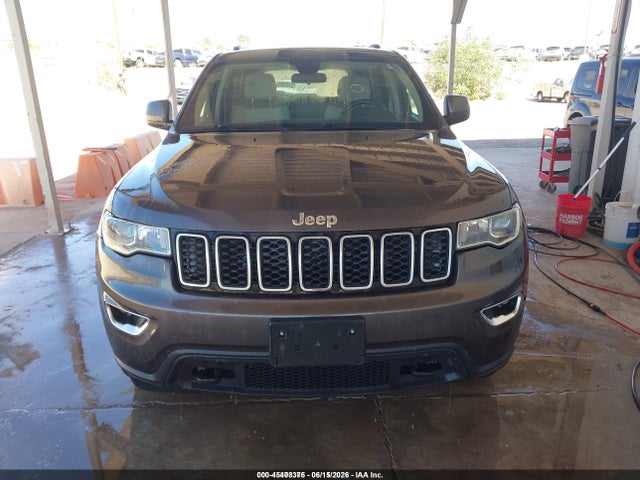 1C4RJFAG6JC398754 Jeep Grand Cherokee Laredo E 4x4