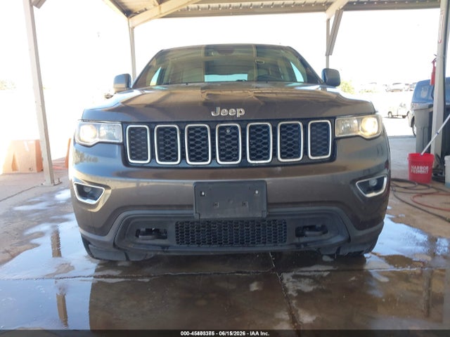 1C4RJFAG6JC398754 Jeep Grand Cherokee Laredo E 4x4