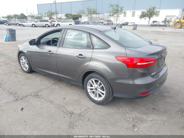 Ford FOCUS SE 2015 1FADP3F20FL294665 Image 3