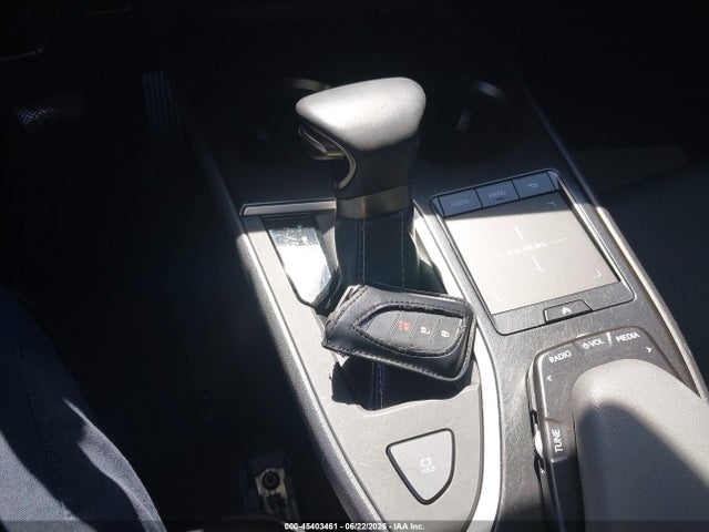 Lexus UX 200 2019 JTHY3JBH1K2013882 Image 11