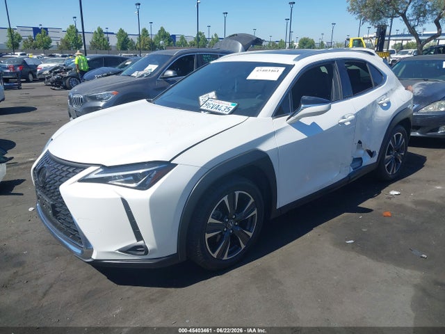Lexus UX 200 2019 JTHY3JBH1K2013882 Image 2