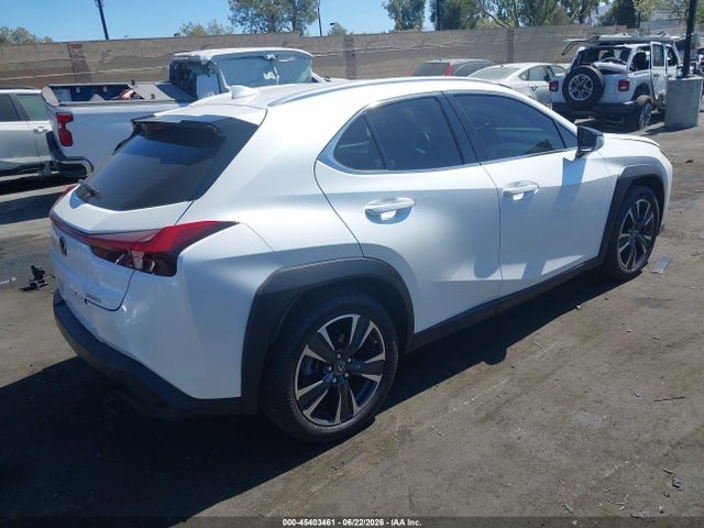 Lexus UX 200 2019 JTHY3JBH1K2013882 Image 4
