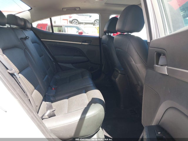 Hyundai Elantra Limited 2017 5NPD84LF8HH065050 Image 8