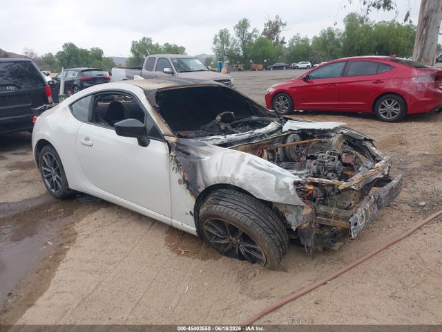 Toyota 86 2017 JF1ZNAA10H8707138 Image 1