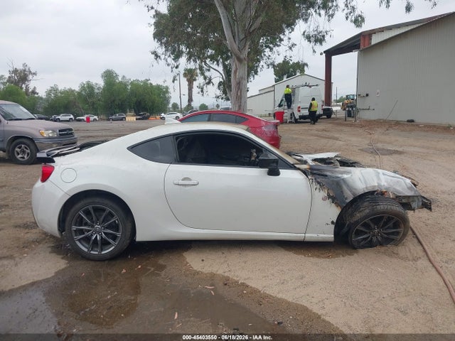 Toyota 86 2017 JF1ZNAA10H8707138 Image 12