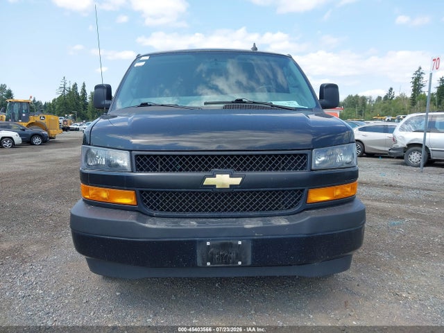 1GAZGNFP7L1266126 Chevrolet Express Passenger Rwd 3500 Extended Wheelbase Ls