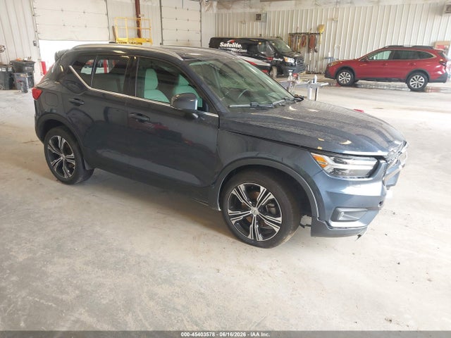 45403578 :رقم المزاد ، YV4162UL0N2739915 vin ، 2022 Volvo Xc40 T5 Inscription مزاد بيع