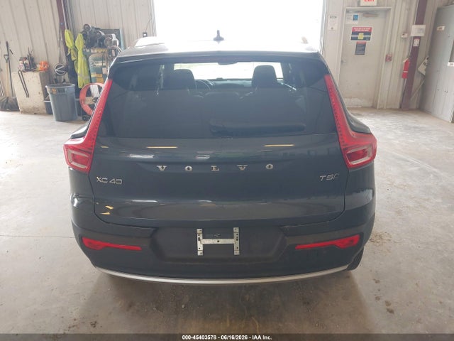 2022 Volvo Xc40 T5 Inscription მანქანა იყიდება აუქციონზე, vin: YV4162UL0N2739915, აუქციონის ნომერი: 45403578