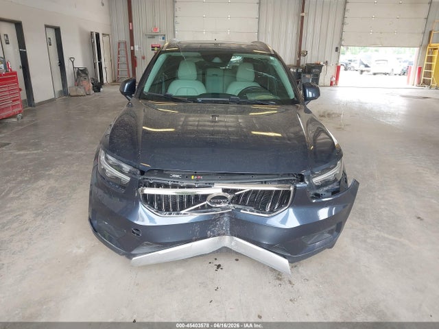 2022 Volvo Xc40 T5 Inscription მანქანა იყიდება აუქციონზე, vin: YV4162UL0N2739915, აუქციონის ნომერი: 45403578