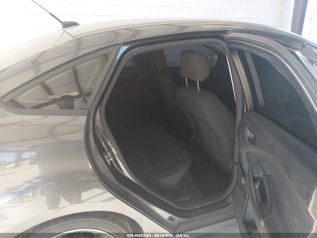 Ford FOCUS S 2015 1FADP3E26FL281730 Image 8