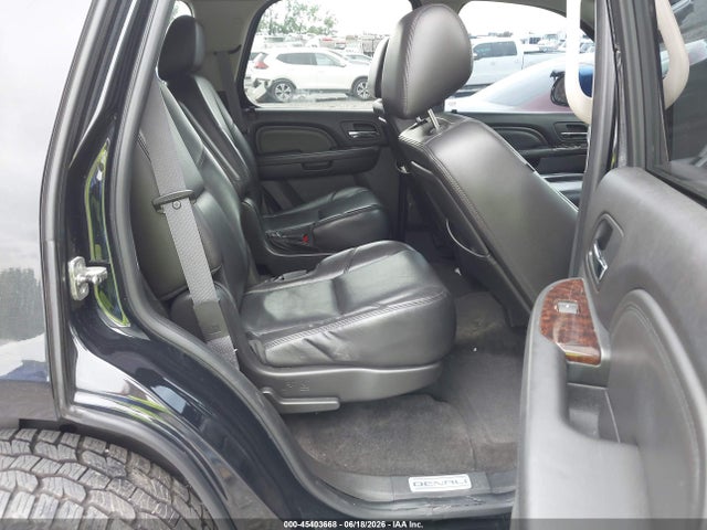 45403668 :رقم المزاد ، 1GKS1EEF4BR246407 vin ، 2011 Gmc Yukon Denali مزاد بيع