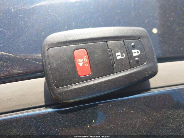 JTND4MBE0M3117020 Toyota COROLLA SE