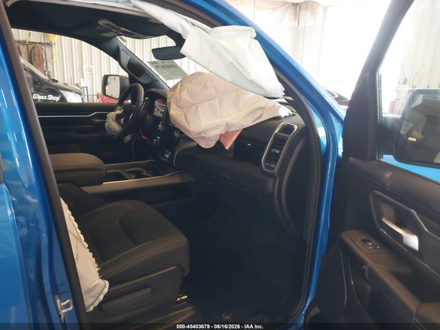 Продажа на аукционе авто 2025 Ram 1500 Big Horn  4x4 5'7 Box, vin: 1C6RRFFG0SN204878, номер лота: 45403679
