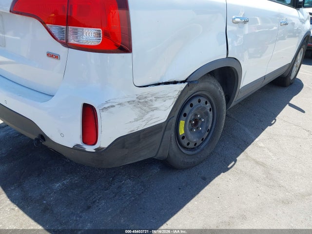 KIA Sorento Lx V6 2015 5XYKT4A74FG555832 Image 6